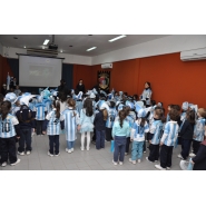 Los más pequeños celebraron el DIA DE LA BANDERA